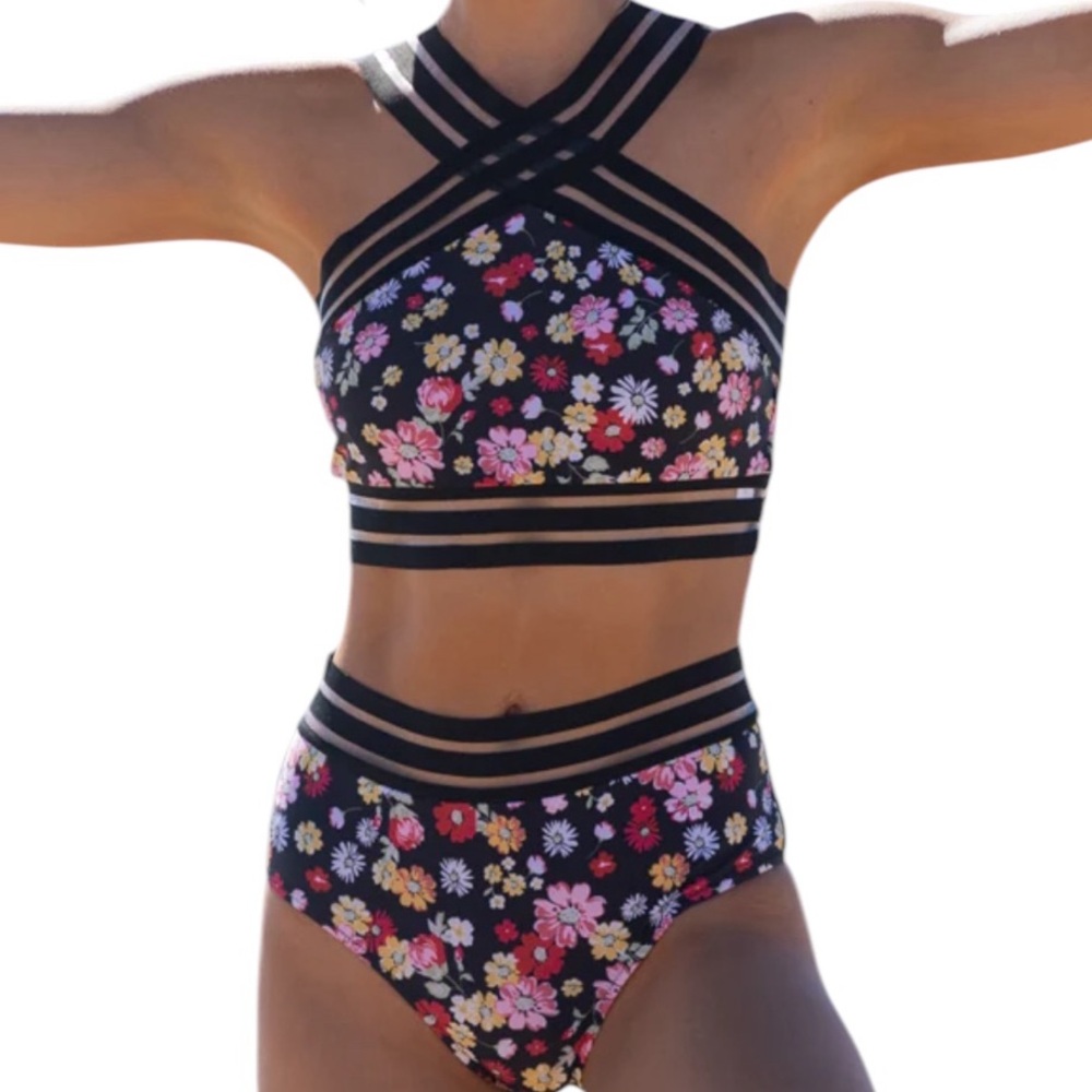 Beachsissi Cross Front Floral Print Bikini Set